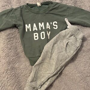 Green 'Mama's Boy' Sweatshirt and Gray Joggers Set